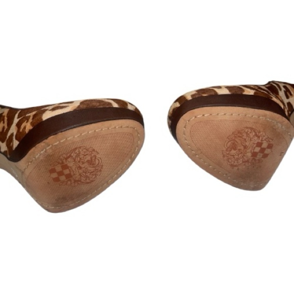 VINCE CAMUTO Leopard Print High Heels - Picture 5 of 5